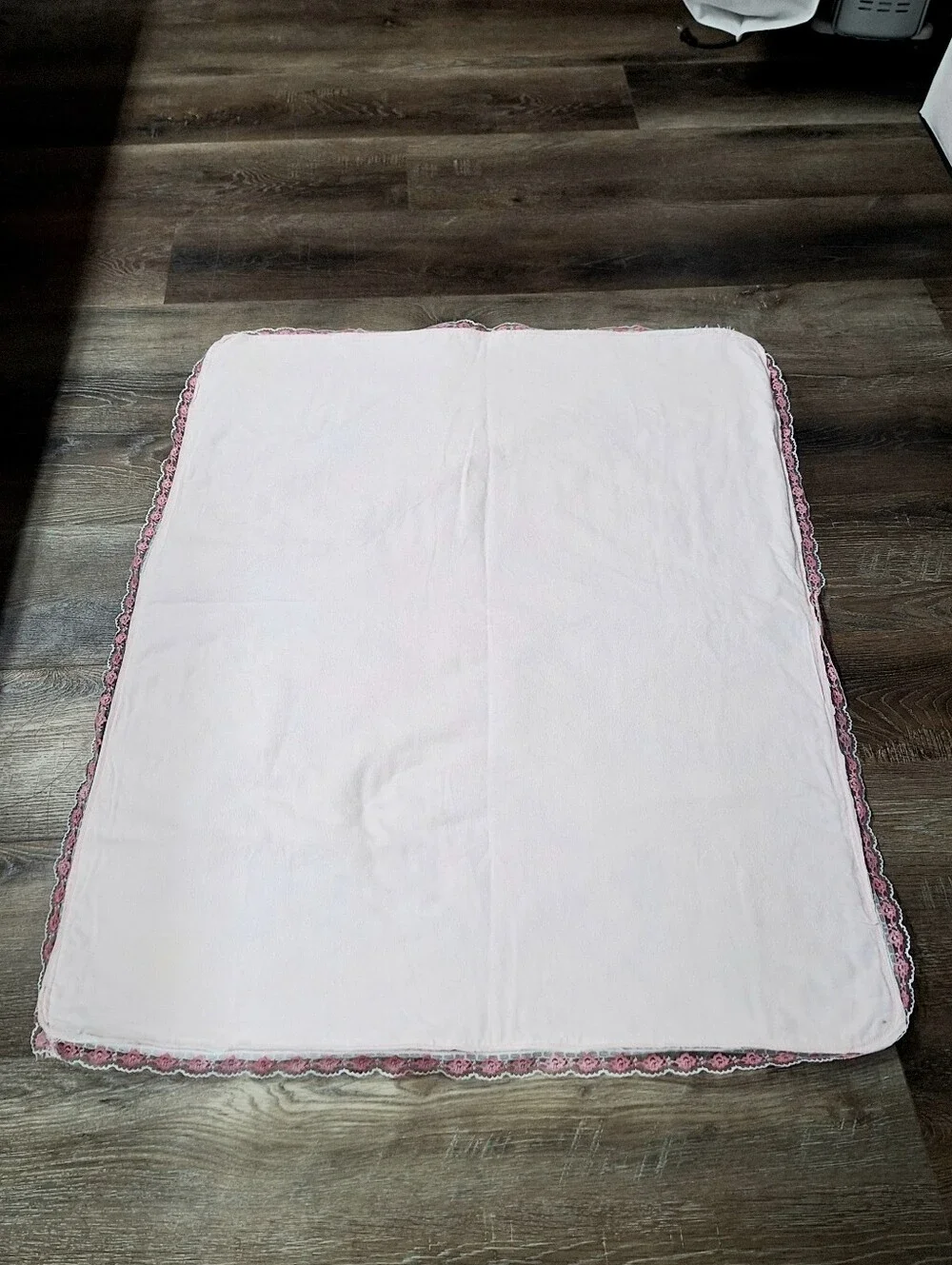 Bucilla Princess Handmade Cross Stitched Baby Quilt With Lace Edging 32 X 41
